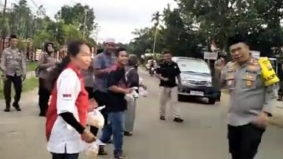 Kapolres dan Jajaran Bersama Wartawan Barito Timur Bagikan Takjil dan Buka Puasa Bersama