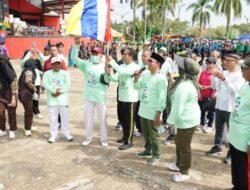 Jalan Sehat Meriahkan Hari Santri Nasional 2025 di Alun-Alun Jorih Jerah