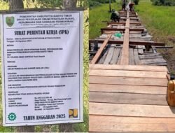 Pemerintah Barito Timur Perbaiki Jalan Titian Menuju Desa Muara Palantau