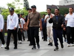 Gubernur Kalteng bersama Bupati Murung Raya Olahraga Jalan Sehat