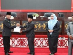 Rapat Paripurna DPRD Murung Raya, Penyerahan Tiga Buah Raperda