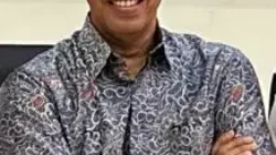 “BAGUNA TAHI LARUT”; HIDUP HARUS BERMANFAAT