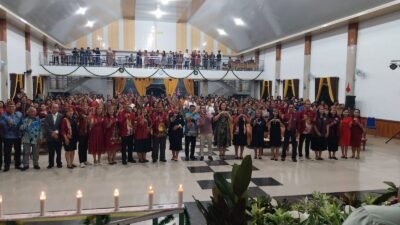 Wakil Bupati Bartim Ajak Jemaat GKE Perkuat Persaudaraan dan Kerukunan di Momen Natal