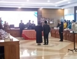 Bupati Bartim Lantik Misnohartaku Sebagai Sekretaris Daerah