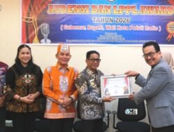 Murung Raya Berprestasi: Bupati dan Direktur Radio Daerah Raih Penghargaan Nasional