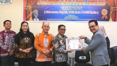 Murung Raya Berprestasi: Bupati dan Direktur Radio Daerah Raih Penghargaan Nasional