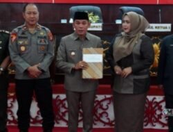 Wabup Murung Raya Hadiri Paripurna DPRD Penyerahan Raperda Pertanggungjawaban APBD 2025