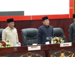 Bupati Heriyus Hadiri Paripurna DPRD, Sampaikan Jawaban atas Pandangan Fraksi terhadap Raperda Perubahan Susunan Perangkat Daerah