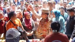 Gubernur Agustiar Sabran dan Bupati Heriyus Tinjau Pasar Murah di Puruk Cahu, Pastikan Kebutuhan Pokok Terjangkau